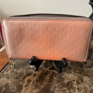 SOLD!! Gucci Guccissima Metallic Zip Around Wallet